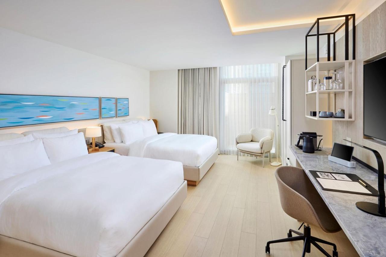 The Pearle Hotel & Spa, Autograph Collection Burlington Bagian luar foto