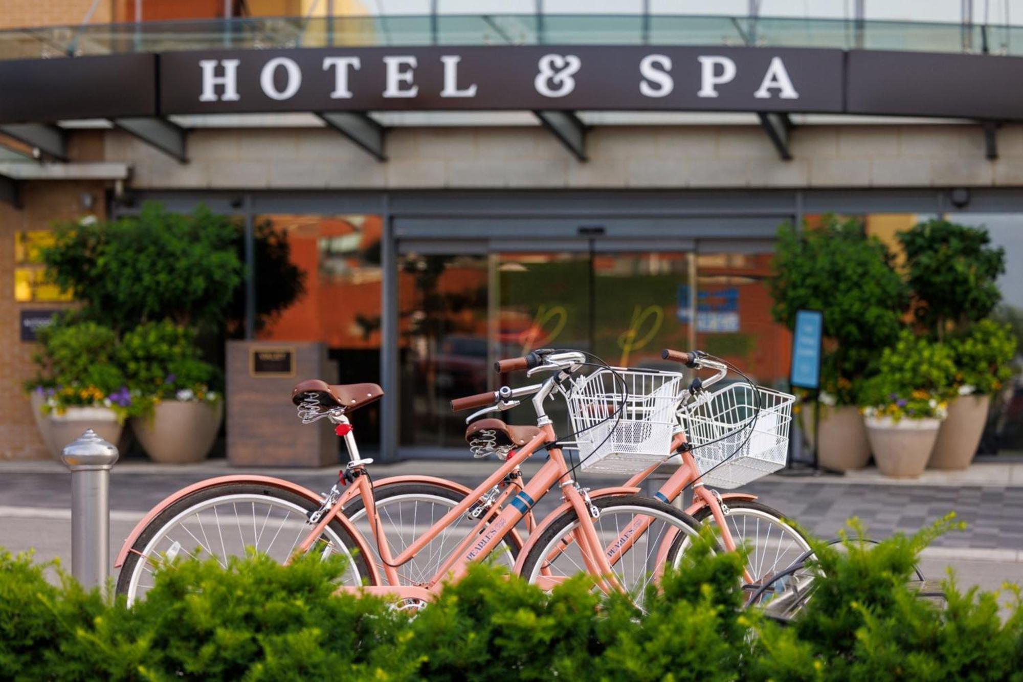 The Pearle Hotel & Spa, Autograph Collection Burlington Bagian luar foto