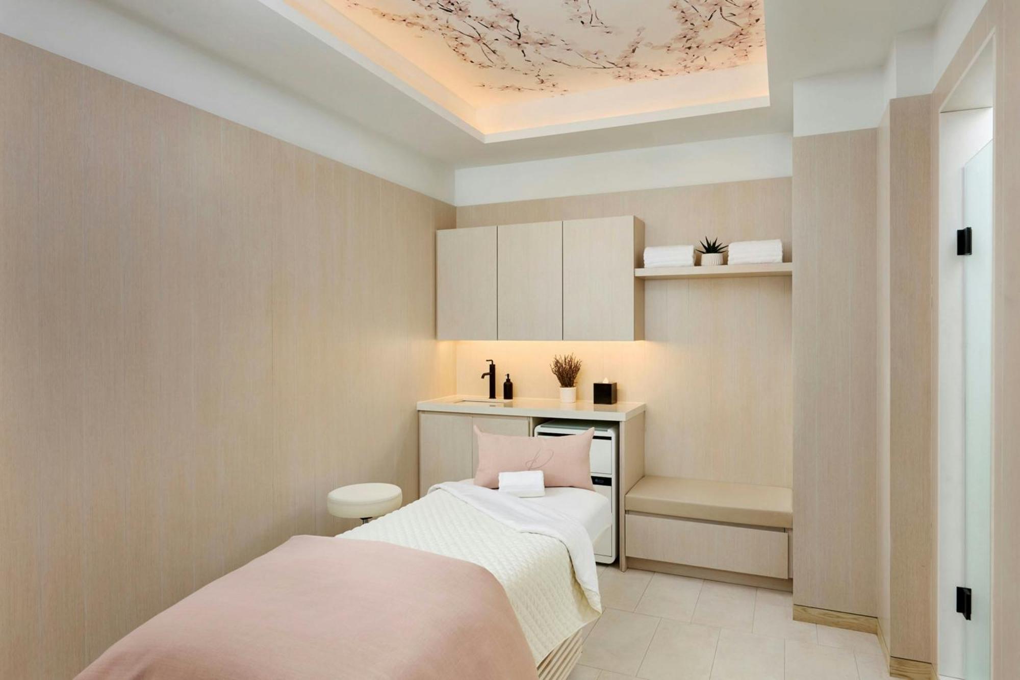 The Pearle Hotel & Spa, Autograph Collection Burlington Bagian luar foto