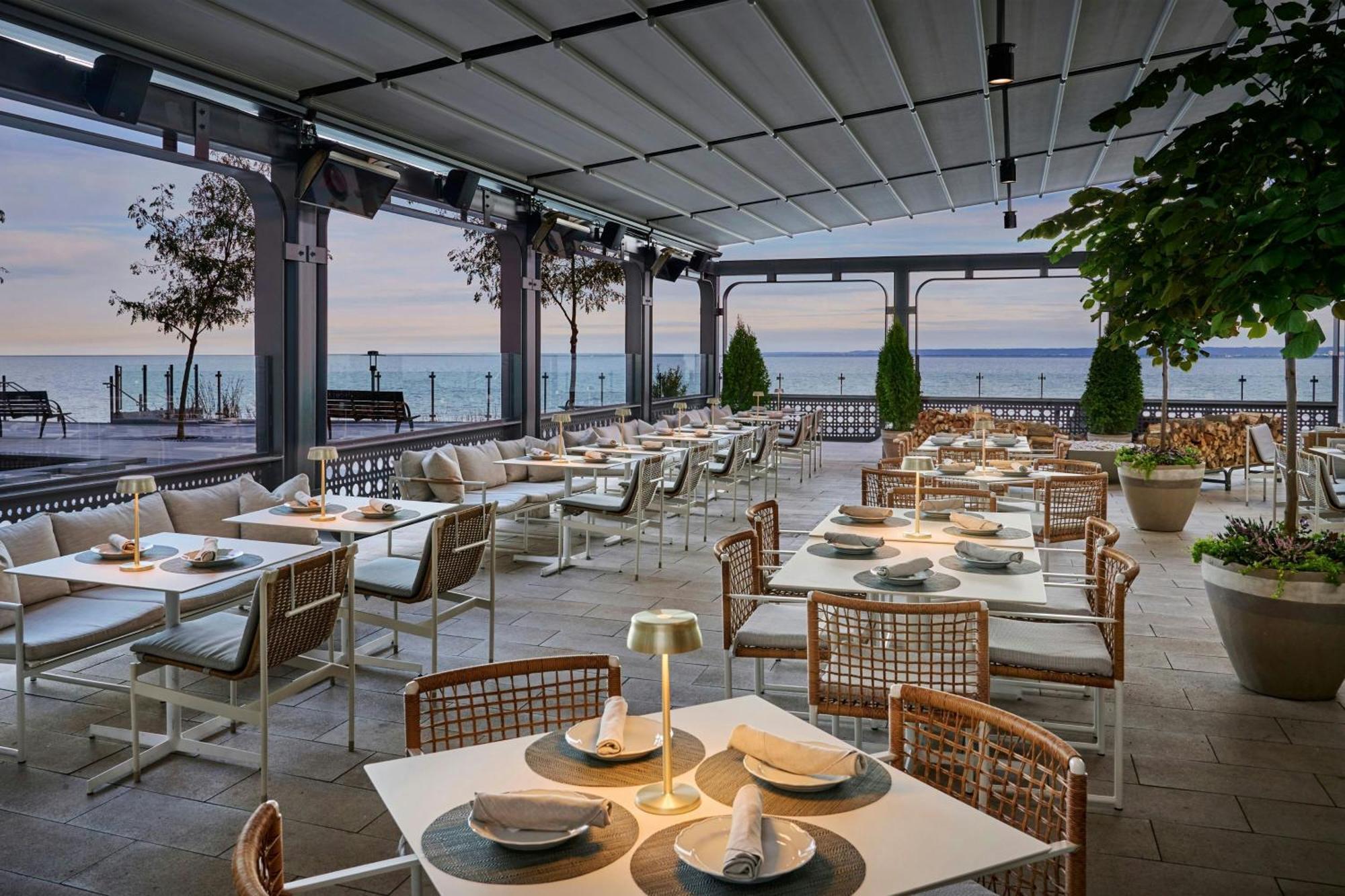 The Pearle Hotel & Spa, Autograph Collection Burlington Bagian luar foto
